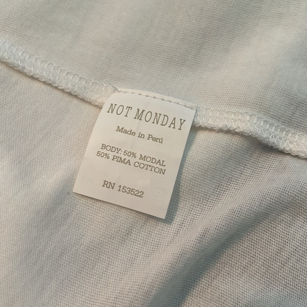 NWOT Sz Large Not Monday Emma White Short Sleeve T Shirt - Picture 9 of 10